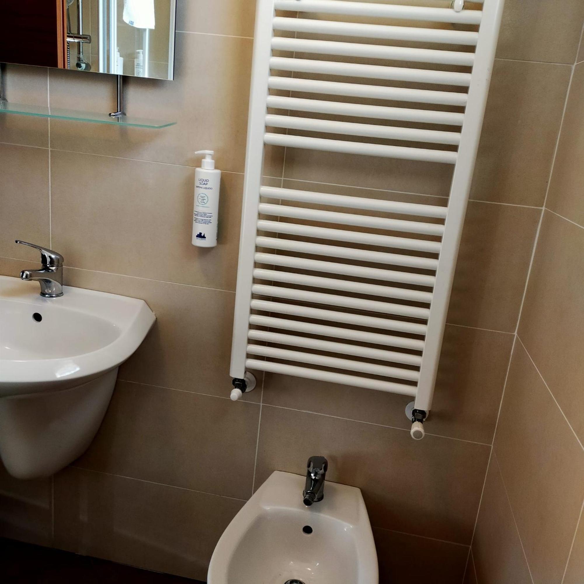 Residence Fiore Rosso Sirmione Room photo